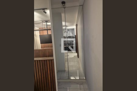 Sala / Quarto de kitnet/studio para alugar com 1 quarto, 30m² em Santana, São Paulo