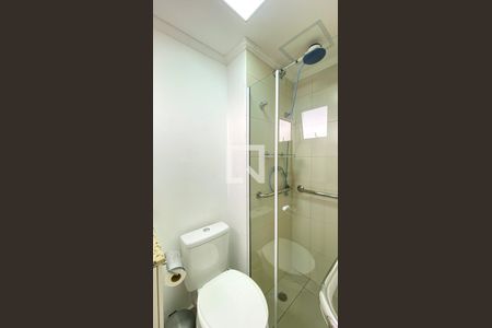 Banheiro de apartamento para alugar com 1 quarto, 26m² em Vila Nilo, São Paulo