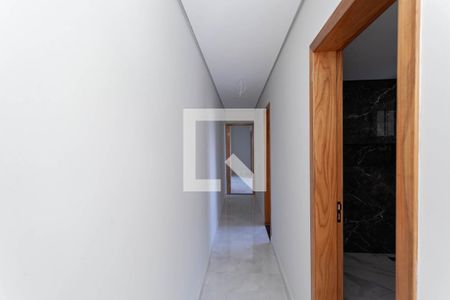 Corredor de casa de condomínio à venda com 2 quartos, 155m² em Nacional, Contagem