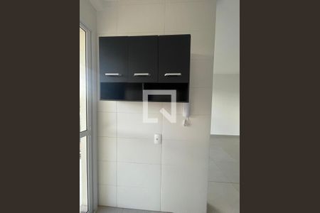 Cozinha de apartamento para alugar com 2 quartos, 58m² em Jaraguá, Uberlândia