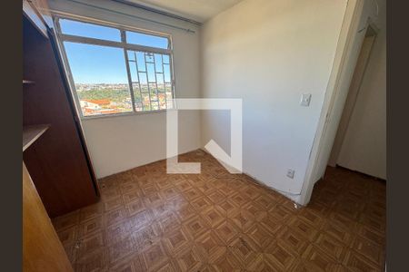 Quarto 2 de apartamento para alugar com 2 quartos, 63m² em Qna 18, Brasília