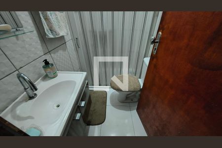 Banheiro de casa à venda com 4 quartos, 256m² em Vila Arriete, São Paulo