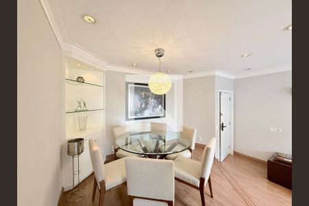 Sala de apartamento para alugar com 2 quartos, 74m² em Itaim Bibi, São Paulo