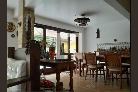 Casa à venda com 5 quartos, 750m² em Rolinópolis, São Paulo