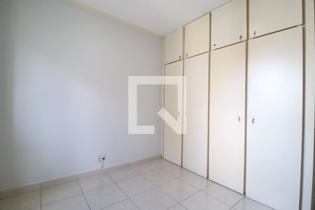 Quarto 1 de apartamento para alugar com 4 quartos, 122m² em Saraiva, Uberlândia