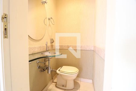 Lavabo de apartamento para alugar com 4 quartos, 122m² em Saraiva, Uberlândia