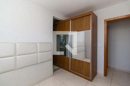Quarto 2 de apartamento para alugar com 2 quartos, 77m² em Rio Branco, Belo Horizonte