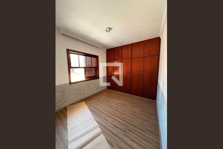 Foto 01 de casa à venda com 3 quartos, 200m² em Vila Sonia, São Paulo