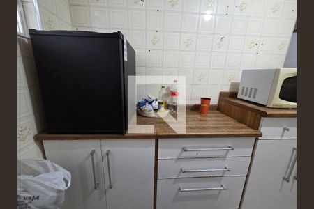 Cozinha de apartamento para alugar com 1 quarto, 38m² em Guilhermina, Praia Grande