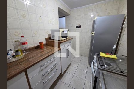 Cozinha de apartamento para alugar com 1 quarto, 38m² em Guilhermina, Praia Grande
