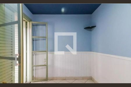 Foto 01 de casa à venda com 3 quartos, 220m² em Jardim Trussardi, São Paulo