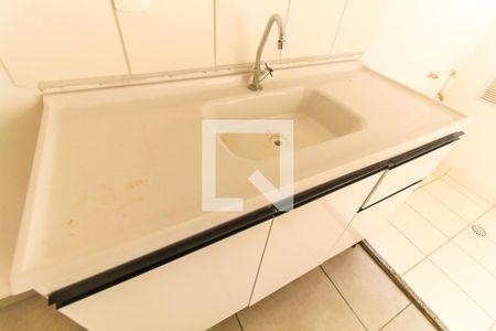 Sala/Cozinha de apartamento para alugar com 2 quartos, 47m² em Jardim Helian, São Paulo
