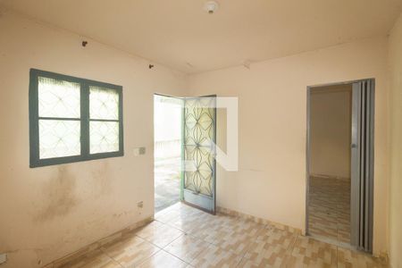 Sala de casa para alugar com 2 quartos, 60m² em Campo Grande, Rio de Janeiro
