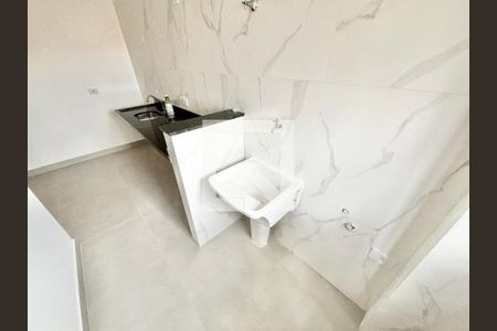 Cozinha e Área de Serviço de apartamento à venda com 2 quartos, 45m² em Vila Paiva, São Paulo