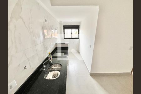 Cozinha e Área de Serviço de apartamento à venda com 2 quartos, 45m² em Vila Paiva, São Paulo