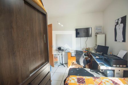 Quarto 2 de apartamento para alugar com 2 quartos, 60m² em Monjolos, São Gonçalo