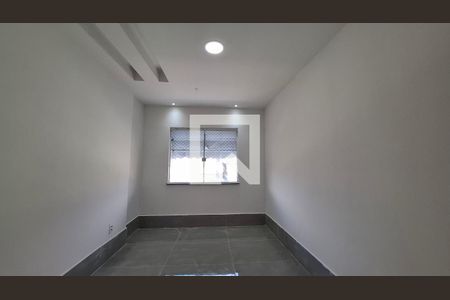 Quarto de casa para alugar com 1 quarto, 40m² em Bento Ribeiro, Rio de Janeiro