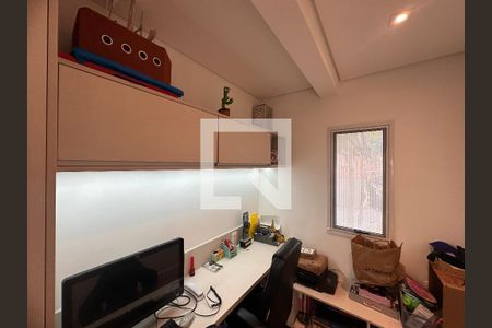 Escritório de casa de condomínio à venda com 4 quartos, 240m² em Chácara Monte Alegre, São Paulo