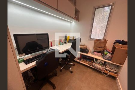 Escritório de casa de condomínio à venda com 4 quartos, 240m² em Chácara Monte Alegre, São Paulo