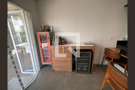 Sala de casa de condomínio à venda com 4 quartos, 240m² em Chácara Monte Alegre, São Paulo