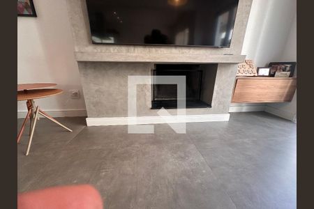 Sala de casa de condomínio à venda com 4 quartos, 240m² em Chácara Monte Alegre, São Paulo