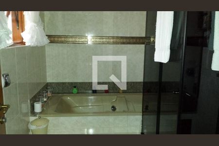 Casa à venda com 3 quartos, 300m² em Vila Galvão, Guarulhos