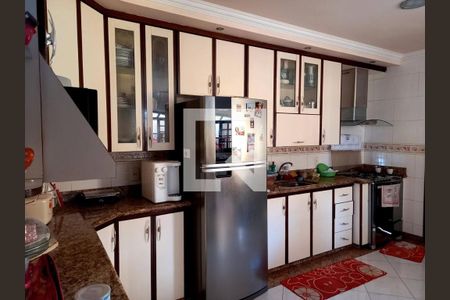 Casa para alugar com 4 quartos, 230m² em Senador Vasconcelos, Rio de Janeiro