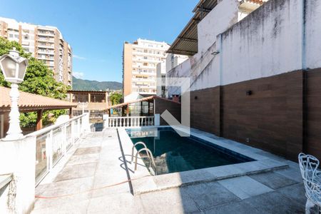 Área externa de casa para alugar com 5 quartos, 350m² em Vila Isabel, Rio de Janeiro