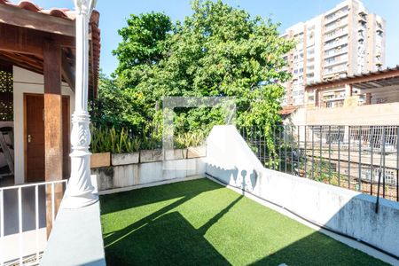 Área externa de casa para alugar com 5 quartos, 350m² em Vila Isabel, Rio de Janeiro