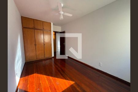 Quarto 2 de apartamento para alugar com 4 quartos, 120m² em Setor Bueno, Goiânia
