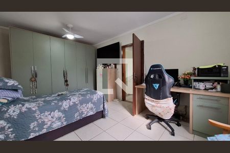 Quarto 1 suíte  de casa à venda com 3 quartos, 180m² em Vila Linda, Santo André