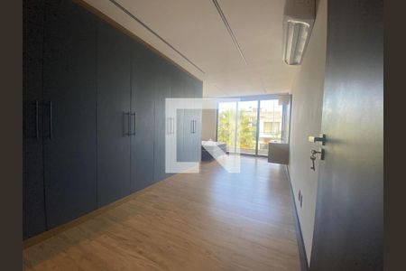 Casa à venda com 6 quartos, 320m² em Vargem Grande, Rio de Janeiro