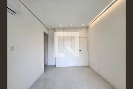 Suíte  de apartamento à venda com 2 quartos, 63m² em Centro, Rio de Janeiro