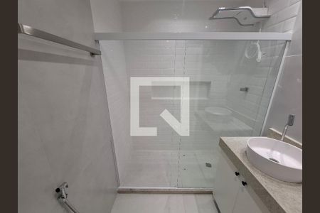  Banheiro da suíte  de apartamento à venda com 2 quartos, 63m² em Centro, Rio de Janeiro