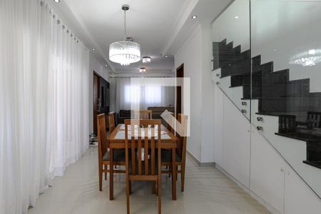 Sala de Jantar de casa para alugar com 2 quartos, 137m² em Jardim Rubi, Mogi das Cruzes