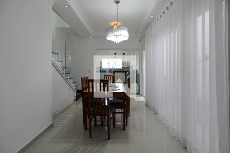 Sala de Jantar de casa para alugar com 2 quartos, 137m² em Jardim Rubi, Mogi das Cruzes