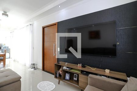 Sala de casa para alugar com 2 quartos, 137m² em Jardim Rubi, Mogi das Cruzes