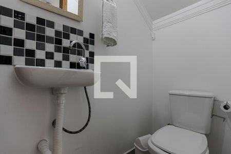 Lavabo de casa para alugar com 2 quartos, 137m² em Jardim Rubi, Mogi das Cruzes
