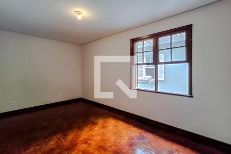 Quarto 1 de casa para alugar com 3 quartos, 250m² em Vila Mariana, São Paulo