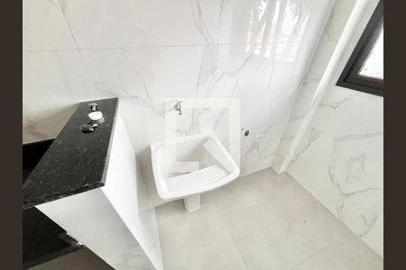 Cozinha e Área de Serviço de apartamento à venda com 2 quartos, 45m² em Vila Paiva, São Paulo