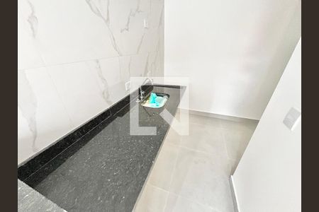 Cozinha e Área de Serviço de apartamento à venda com 2 quartos, 40m² em Vila Paiva, São Paulo