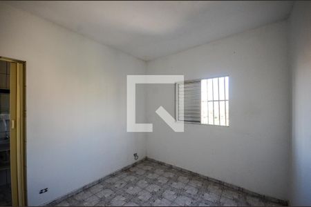 Suíte de casa para alugar com 2 quartos, 140m² em Jardim Santa Lucrecia, São Paulo