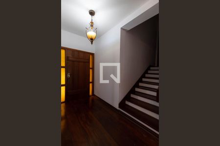 ESCADA ACESSOS de casa de condomínio para alugar com 4 quartos, 325m² em Jardim Chapadão, Campinas