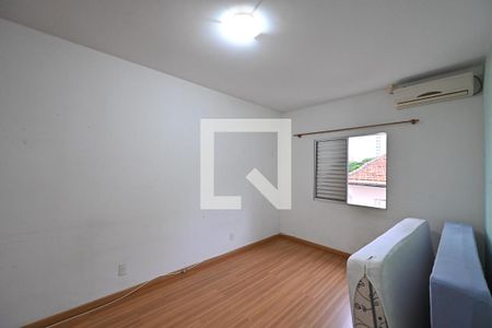 Suíte de casa para alugar com 4 quartos, 260m² em Vila Mariana, São Paulo