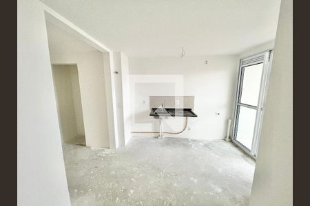 Sala/Cozinha de apartamento à venda com 1 quarto, 81m² em Parada Inglesa, São Paulo