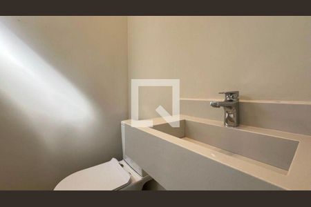 Casa à venda com 3 quartos, 219m² em Pinheiro, Valinhos