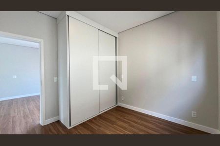 Casa à venda com 3 quartos, 219m² em Pinheiro, Valinhos