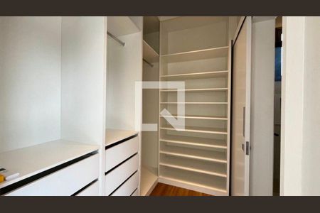Casa à venda com 3 quartos, 219m² em Pinheiro, Valinhos