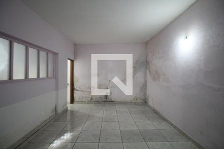 Quarto de casa para alugar com 1 quarto, 60m² em Campo Limpo, São Paulo