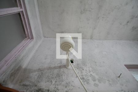 Banheiro de casa para alugar com 1 quarto, 60m² em Campo Limpo, São Paulo